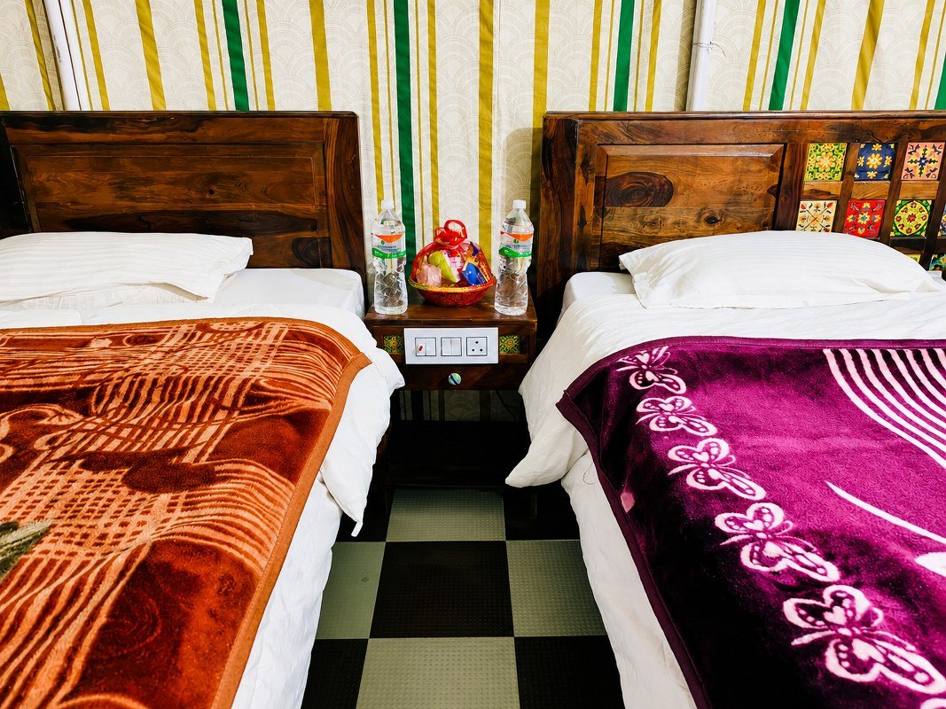 Family desert camp accommodation Jaisalmer